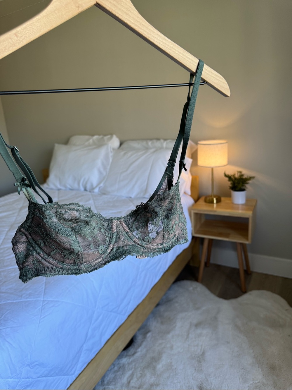 Victoria's Secret Green Lace Underwire Balconette Bra